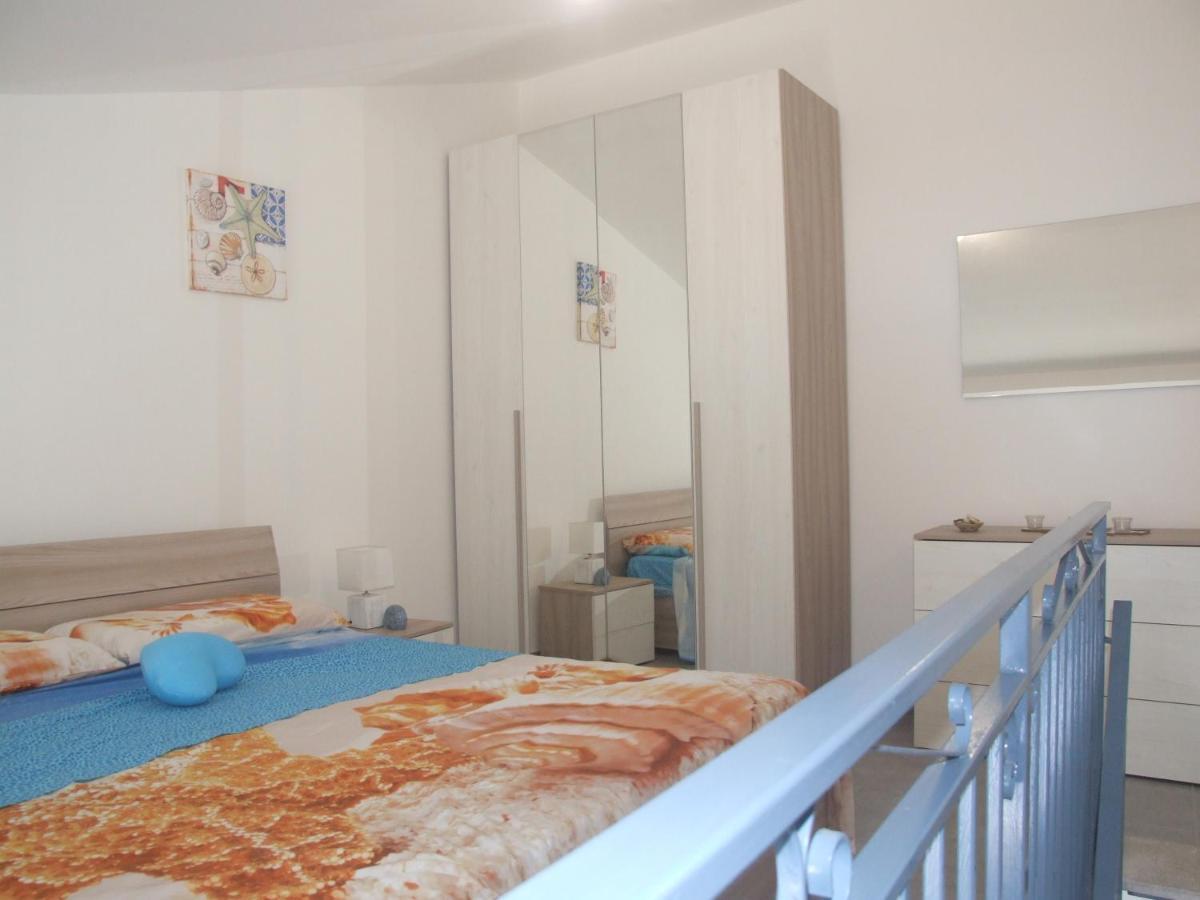 Casa Nicole Fronte Mare Villa Джардини Наксос Екстериор снимка